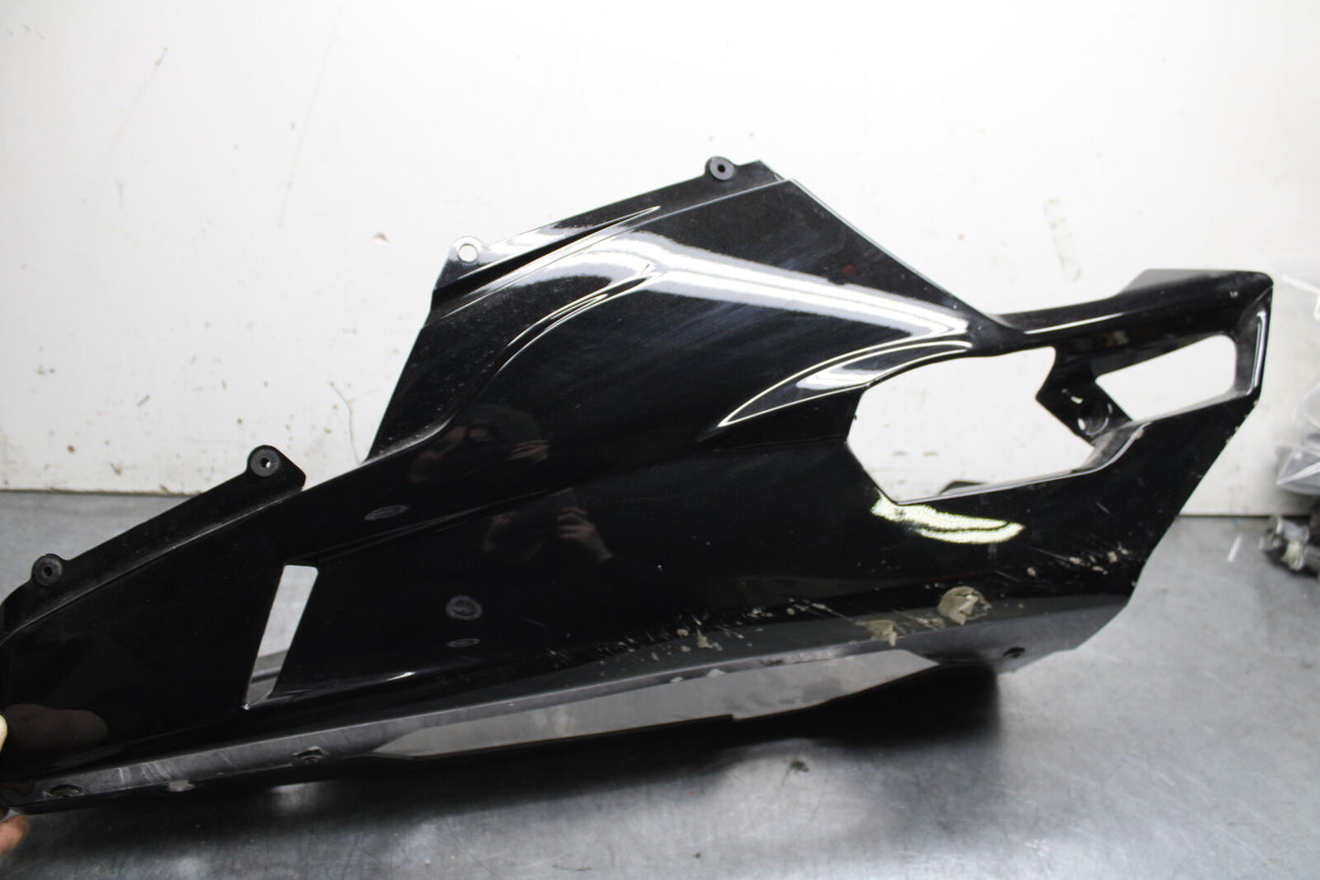 08-13 DUCATI 848 EVO LOWER BOTTOM BELLY FAIRING COWL BB667