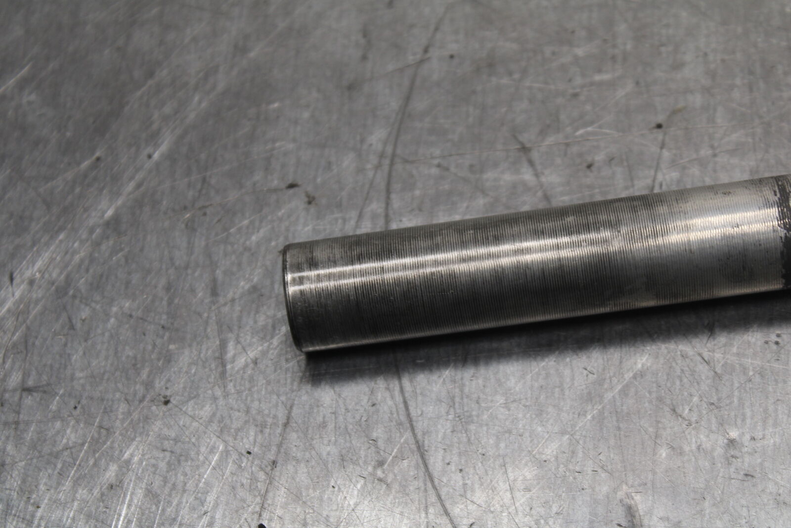 01-02 SUZUKI GSXR1000 RIGHT CLIP ON HANDLEBAR BB113