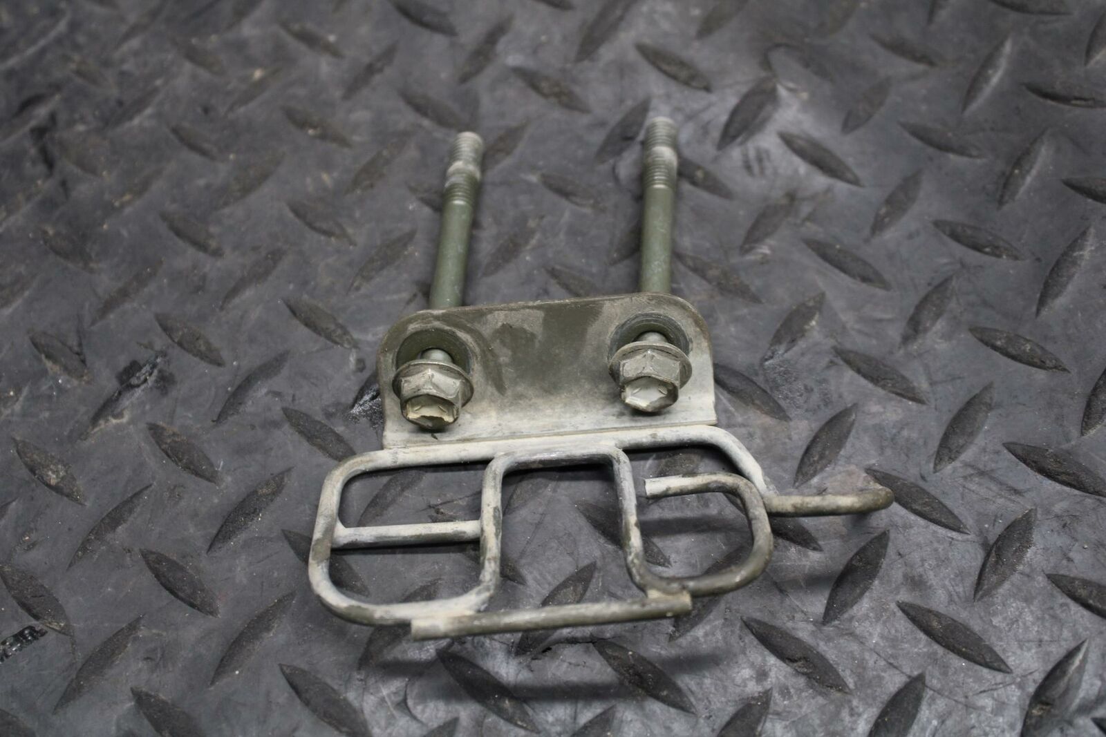 03-06 SUZUKI QUADSPORT Z400 STEERING COLUMN STAY BRACKET BB207