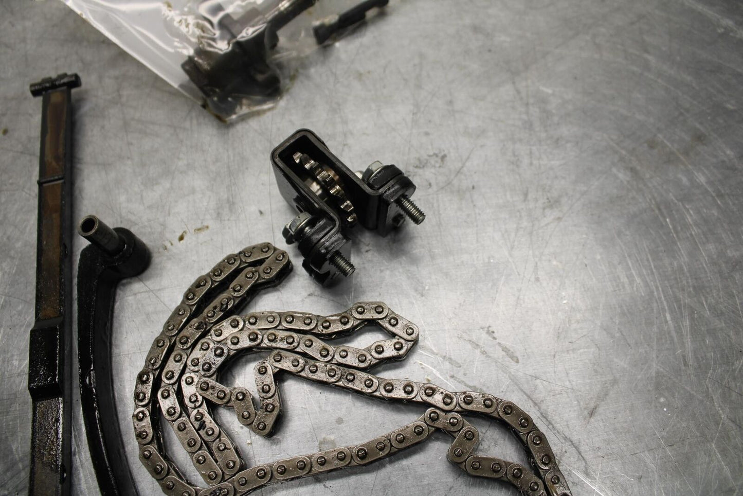 91-92 SUZUKI GSXR750 M CAM CHAIN WITH GUIDES BB493