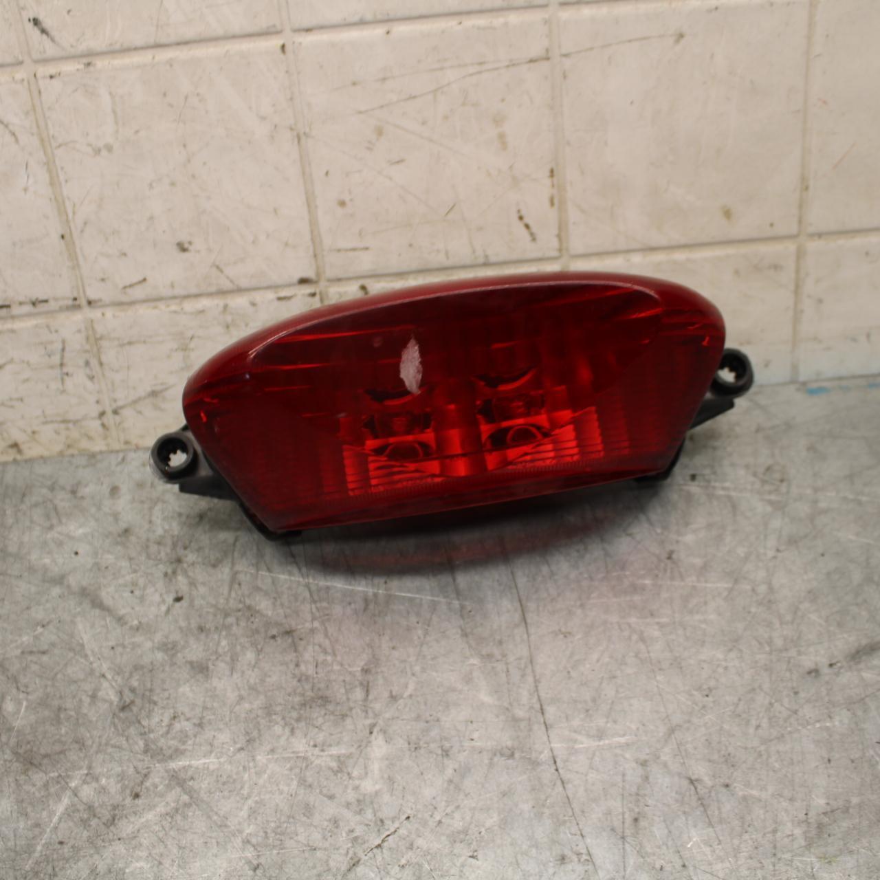 1999 Honda Super Hawk 1000 VTR1000F REAR TAIL TAILLIGHT BACK BRAKE LIGHT BB51