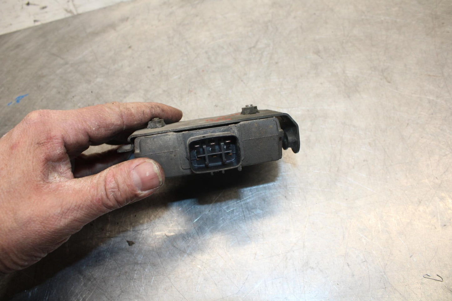 2003 Kawasaki Z1000 RECTIFIER VOLTAGE REGULATOR 21066-1127 BB35