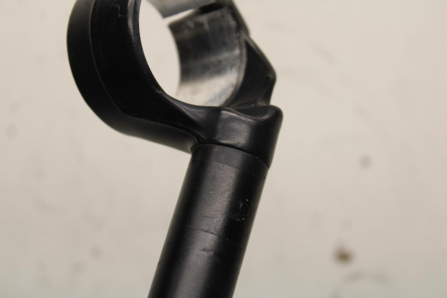 01-06 HONDA CBR600F4I RIGHT CLIP ON HANDLEBAR 53100-MBW-D20 BB626