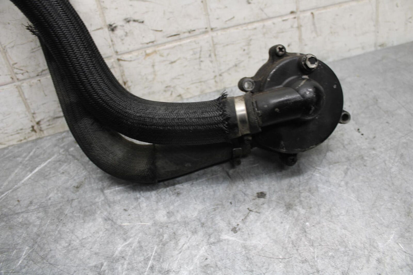 2007 Suzuki GSXR600 ENGINE WATER COOLANT PUMP 17400-01H00 BB540