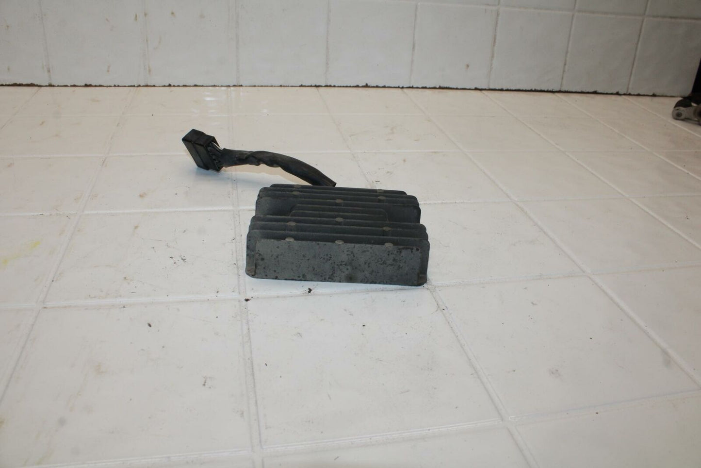 01-02 SUZUKI GSXR750 RECTIFIER VOLTAGE REGULATOR BB402