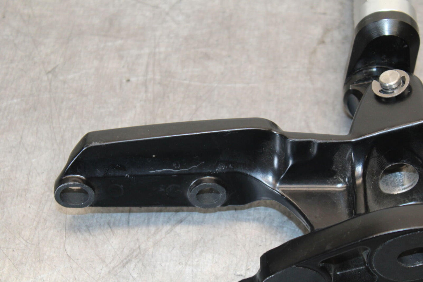19-21 TRIUMPH SPEED TWIN 1200 RIGHT REARSET REAR SET DRIVER FOOT PEG BB653