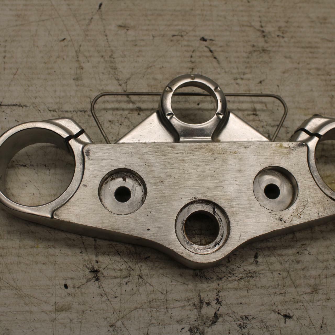 08-11 TRIUMPH SPEED TRIPLE FORKS UPPER TRIPLE TREE CLAMP BB366