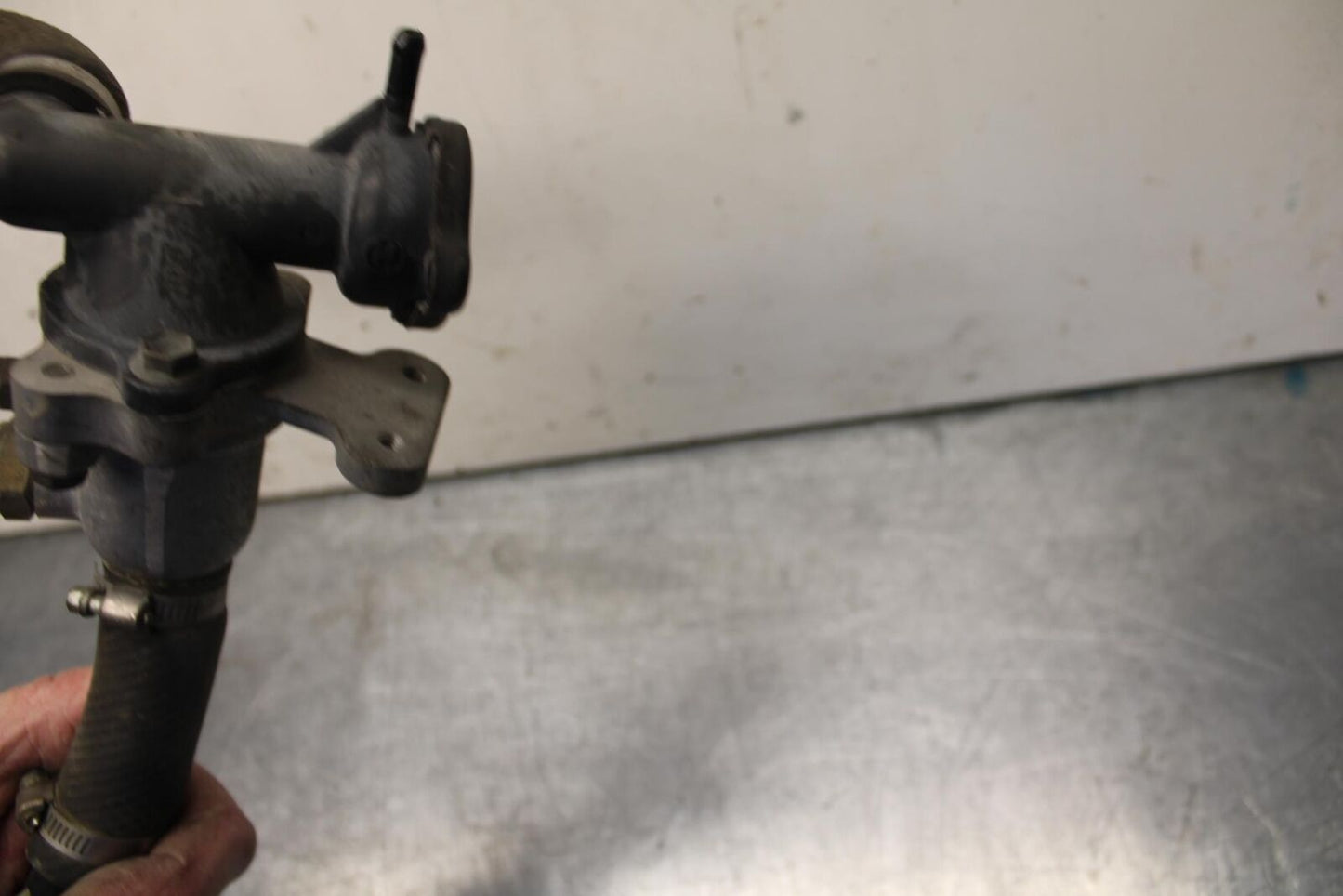 1995 Suzuki RF600R THERMOSTAT W HOUSING ASSEMBLY BB615