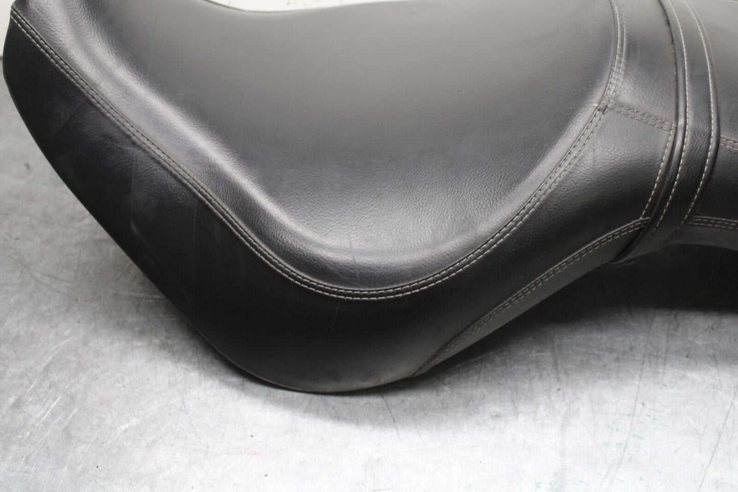 14-16 TRIUMPH AMERICA LT FRONT DRIVERS SEAT BB720