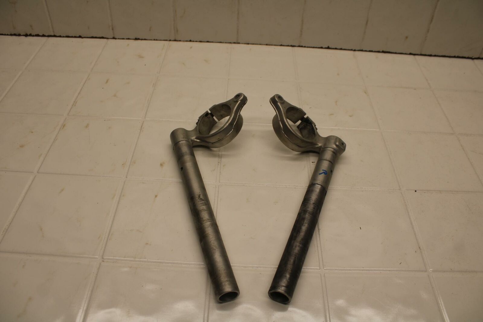 01-02 SUZUKI GSXR750 LEFT RIGHT CLIP ON ONS HANDLEBARS PAIR SET BB402