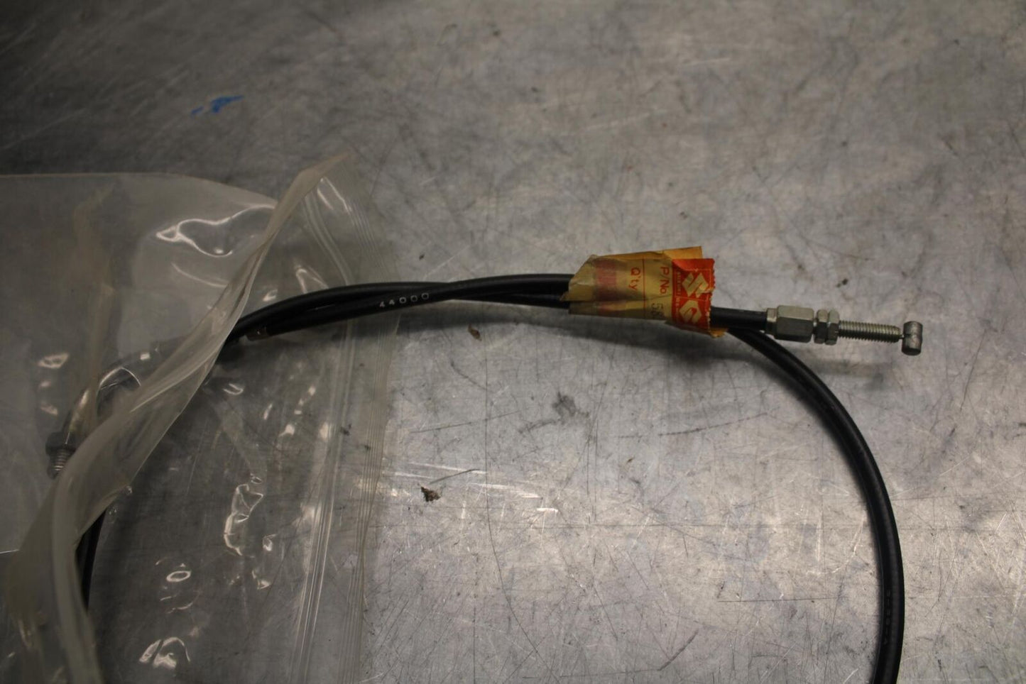 1977 Suzuki GS400 THROTTLE CABLES LINE 58300-44000 BB33