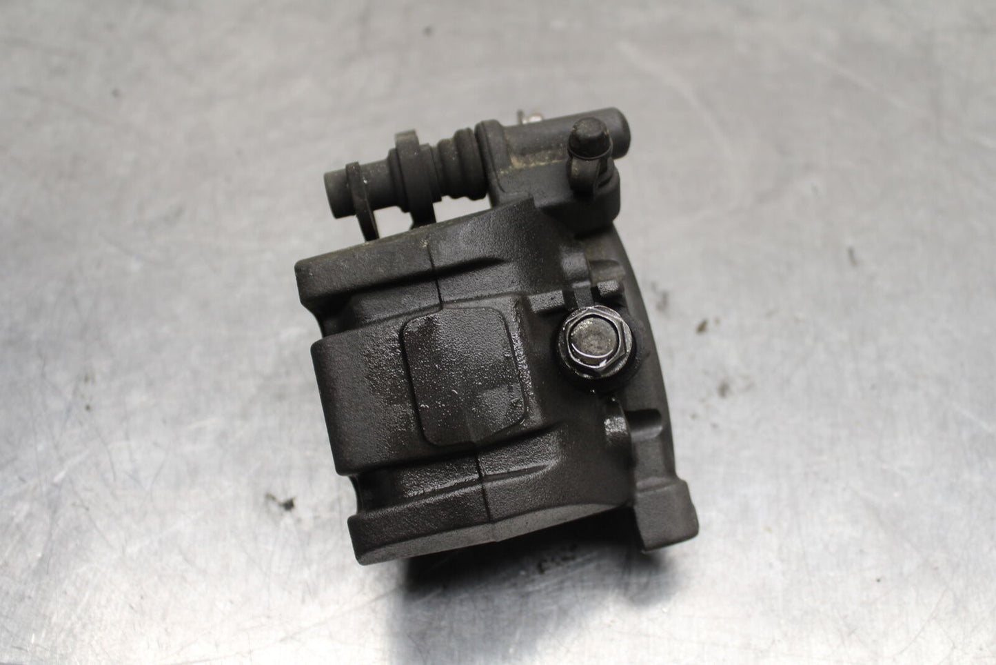 19-22 KAWASAKI Z400 RIGHT FRONT BRAKE CALIPER BB738