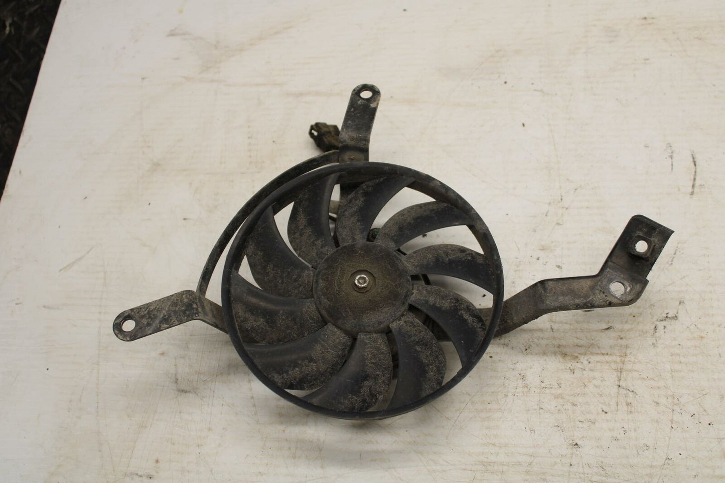 07-16 TRIUMPH STREET TRIPLE ENGINE RADIATOR COOLING FAN BB356