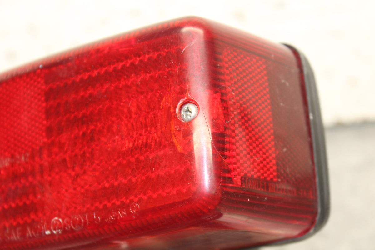 78-81 YAMAHA XS1100 REAR TAIL TAILLIGHT BACK BRAKE LIGHT BB107