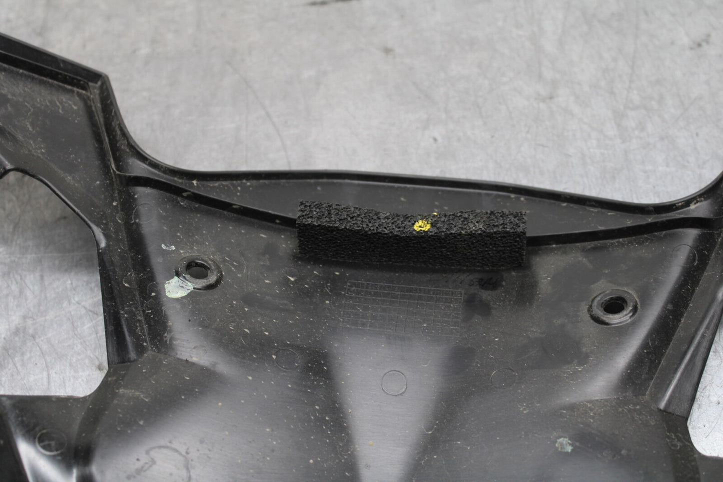 24 KAWASAKI NINJA 500 ABS FRONT CENTER COWL FAIRING BB744