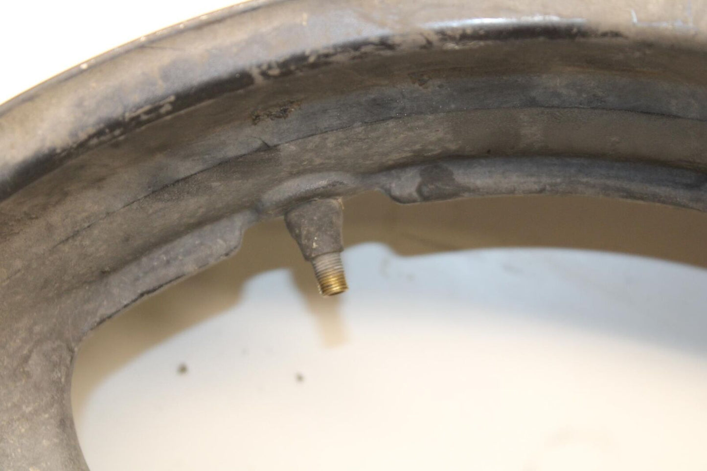 1995 Suzuki RF600R REAR BACK WHEEL BB615
