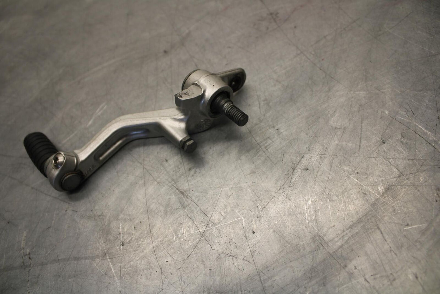 2010 Aprilia RSV1000R RIGHT REARSET BRAKE FOOT PEDAL BB513