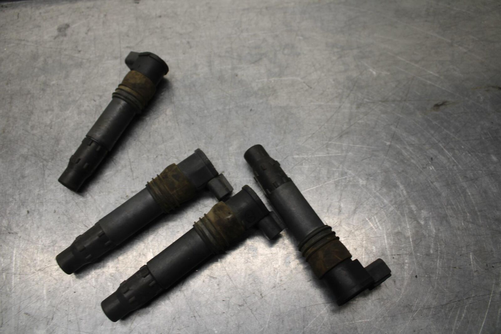 01 SUZUKI GSXR1000 IGNITION  COIL SPARK PLUG CAPS 33410-35F00 33410-35F10 BB100