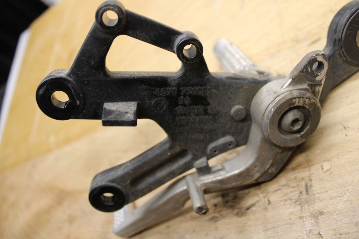 12-14 BMW S1000RR RIGHT REARSET REAR SET DRIVER FOOT PEG BRAKE PEDAL BB317