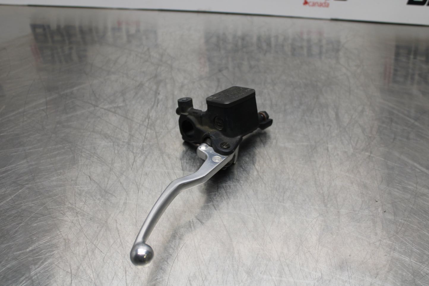 08 MOTO GUZZI BREVA 750 FRONT BRAKE MASTER CYLINDER w/ LEVER BB154