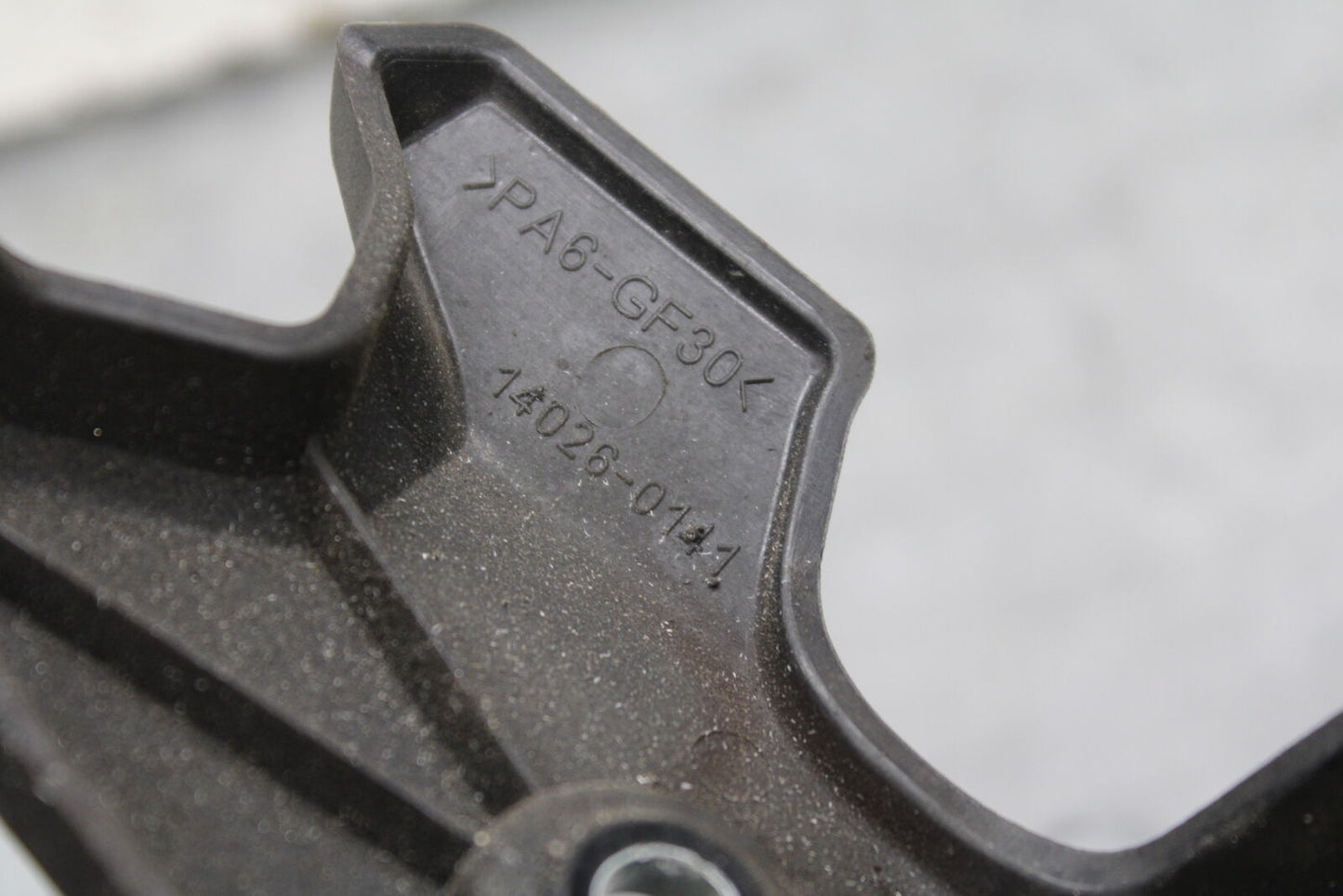 19-22 KAWASAKI Z400 ENGINE SPROCKET COVER BB738