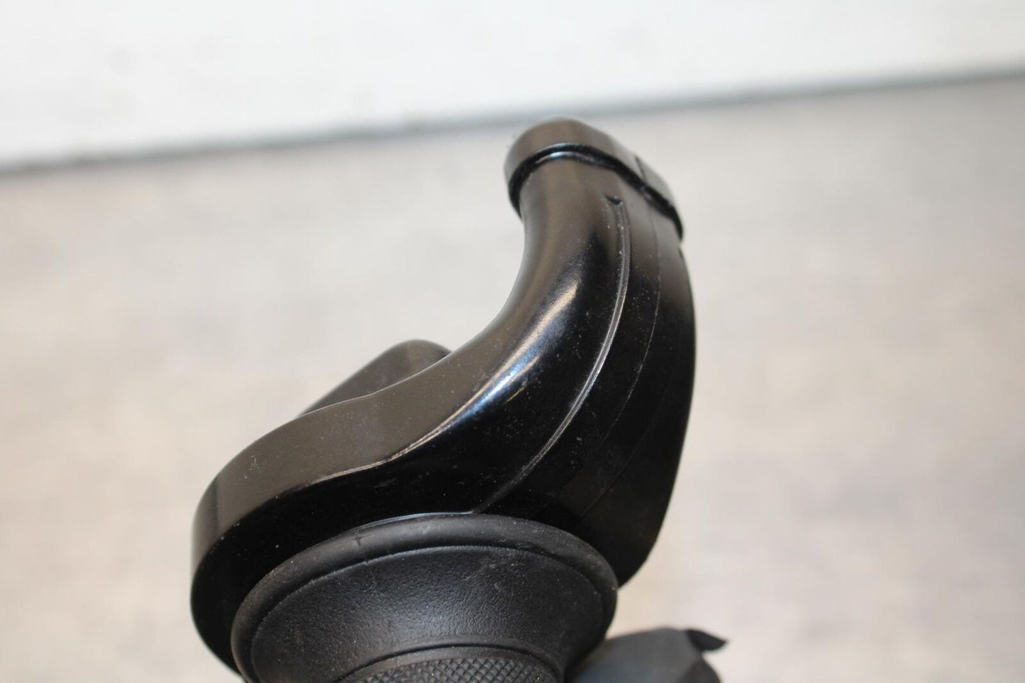 2006 Suzuki SV650 RIGHT THROTTLE GRIP BB93