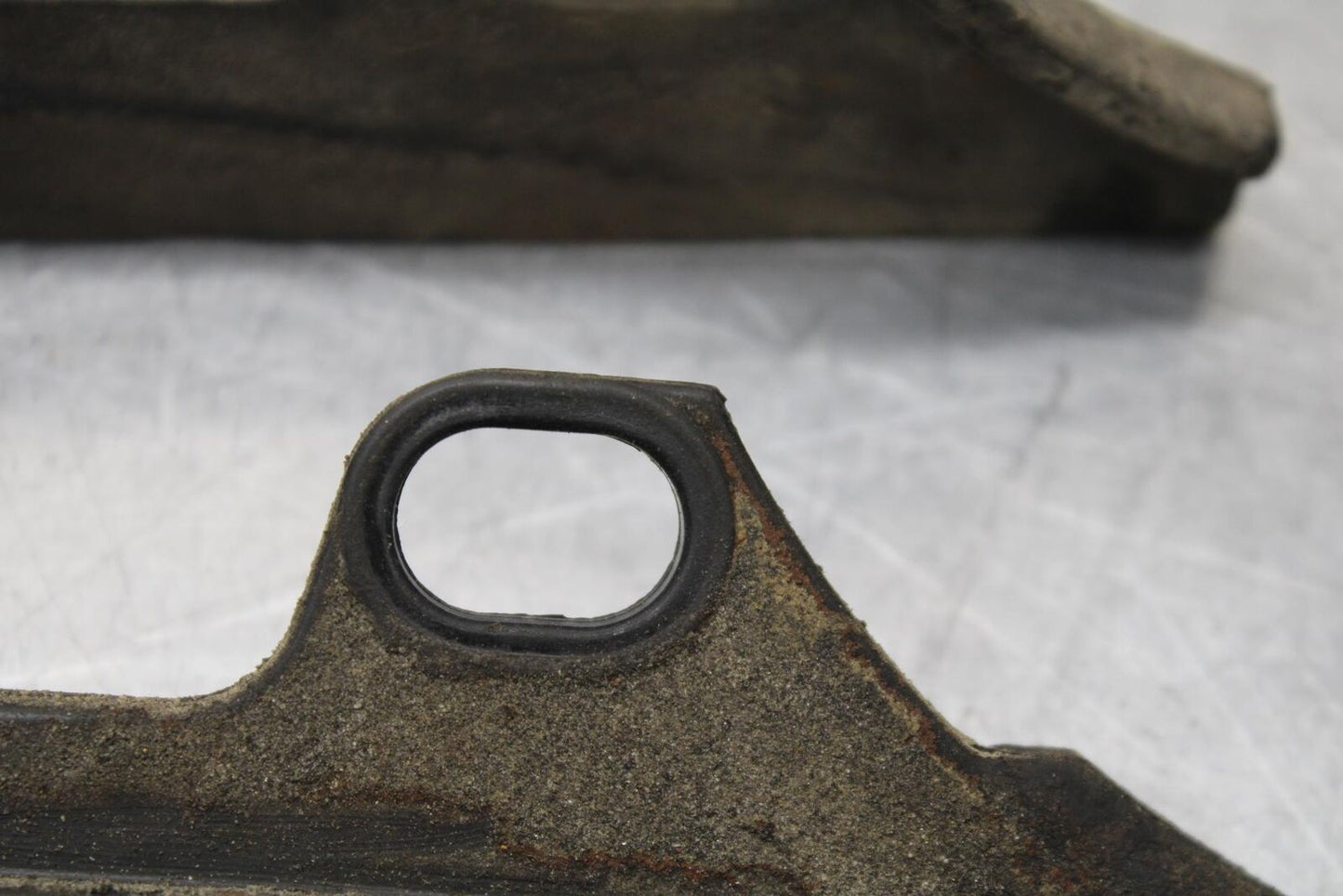 97-03 HONDA SHADOW ACE 750 VT750C SWINGARM CHAIN BUFFER SLIDER GUIDE BB618