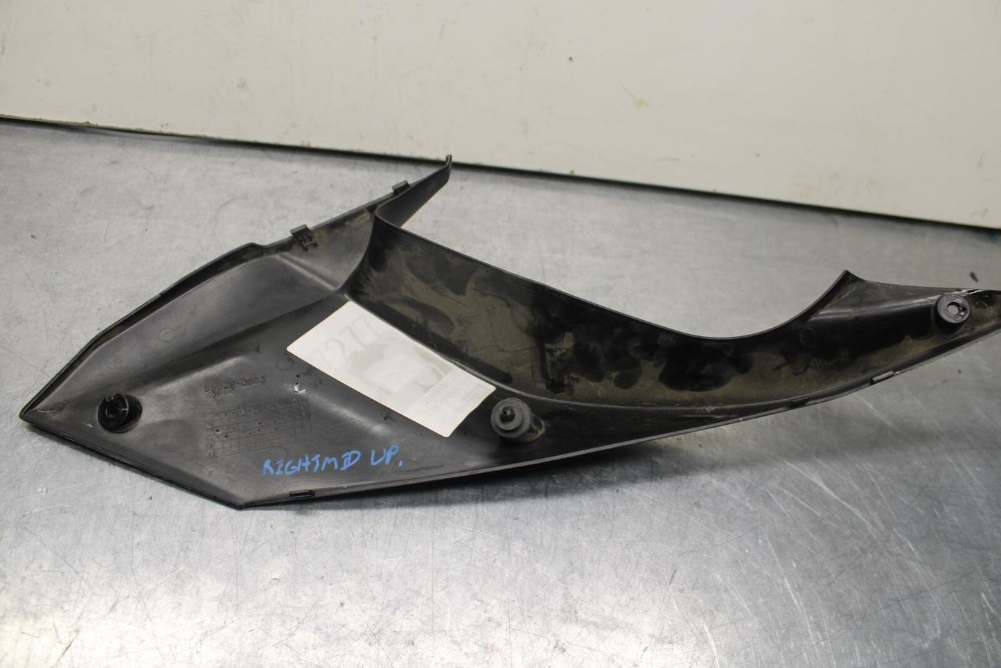 17-20 KAWASAKI NINJA 650 EX650 ABS RIGHT MID UPPER SIDE FAIRING COWL BB88