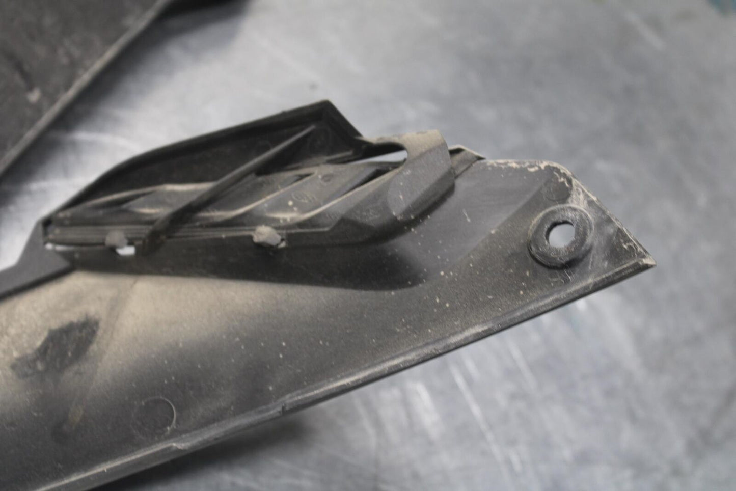 2016 BMW S1000R ABS LEFT AND RIGHT TANK COVER SIDE FAIRING COWL BB604