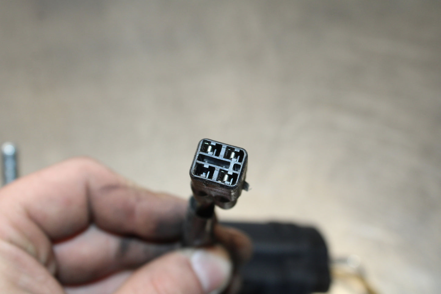 04-05 KAWASAKI NINJA ZX10R FUEL PUMP GAS PETROL SENDER UNIT BB163