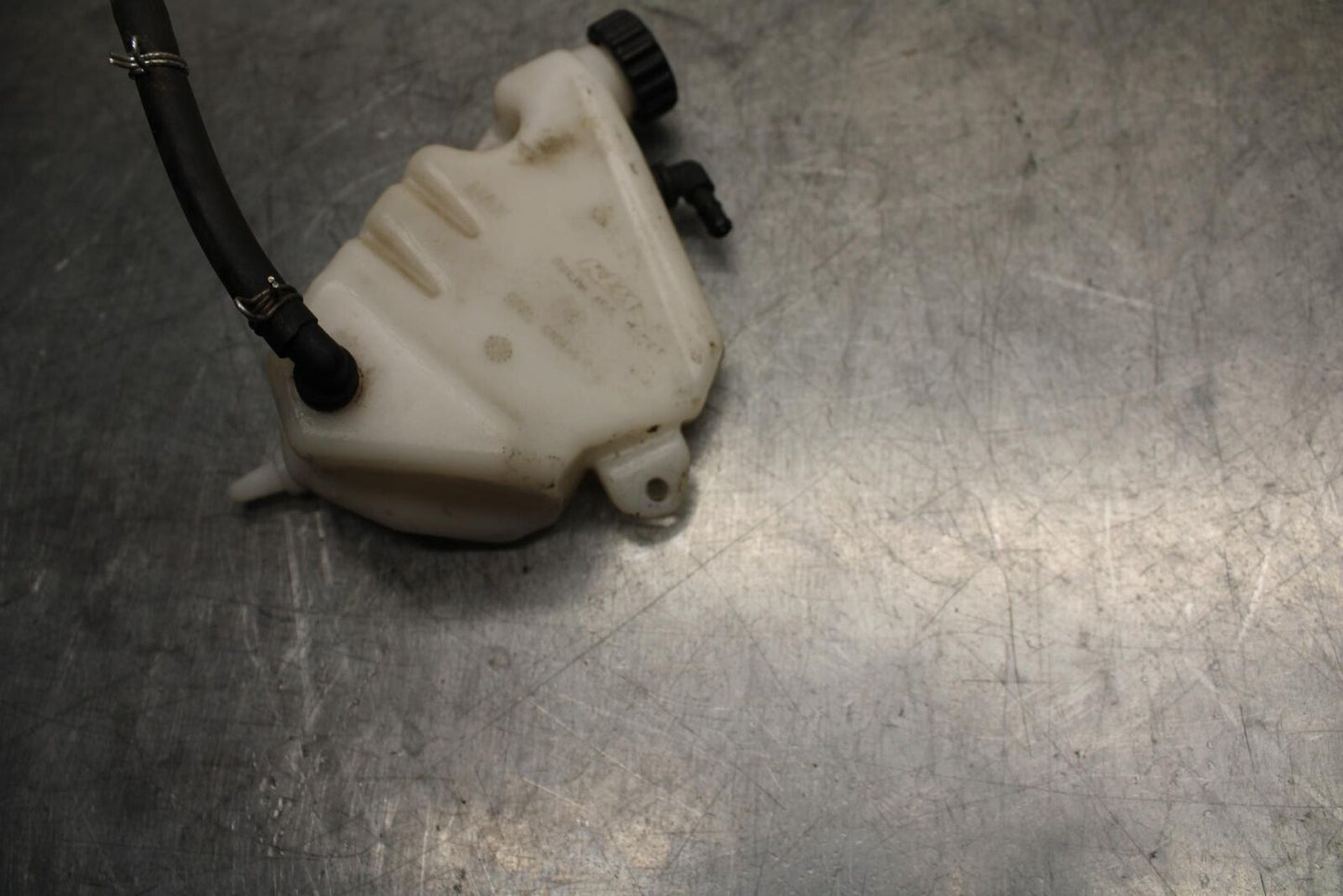 16-18 KTM 690 DUKE COOLANT WATER TANK RESERVOIR BOTTLE BB631