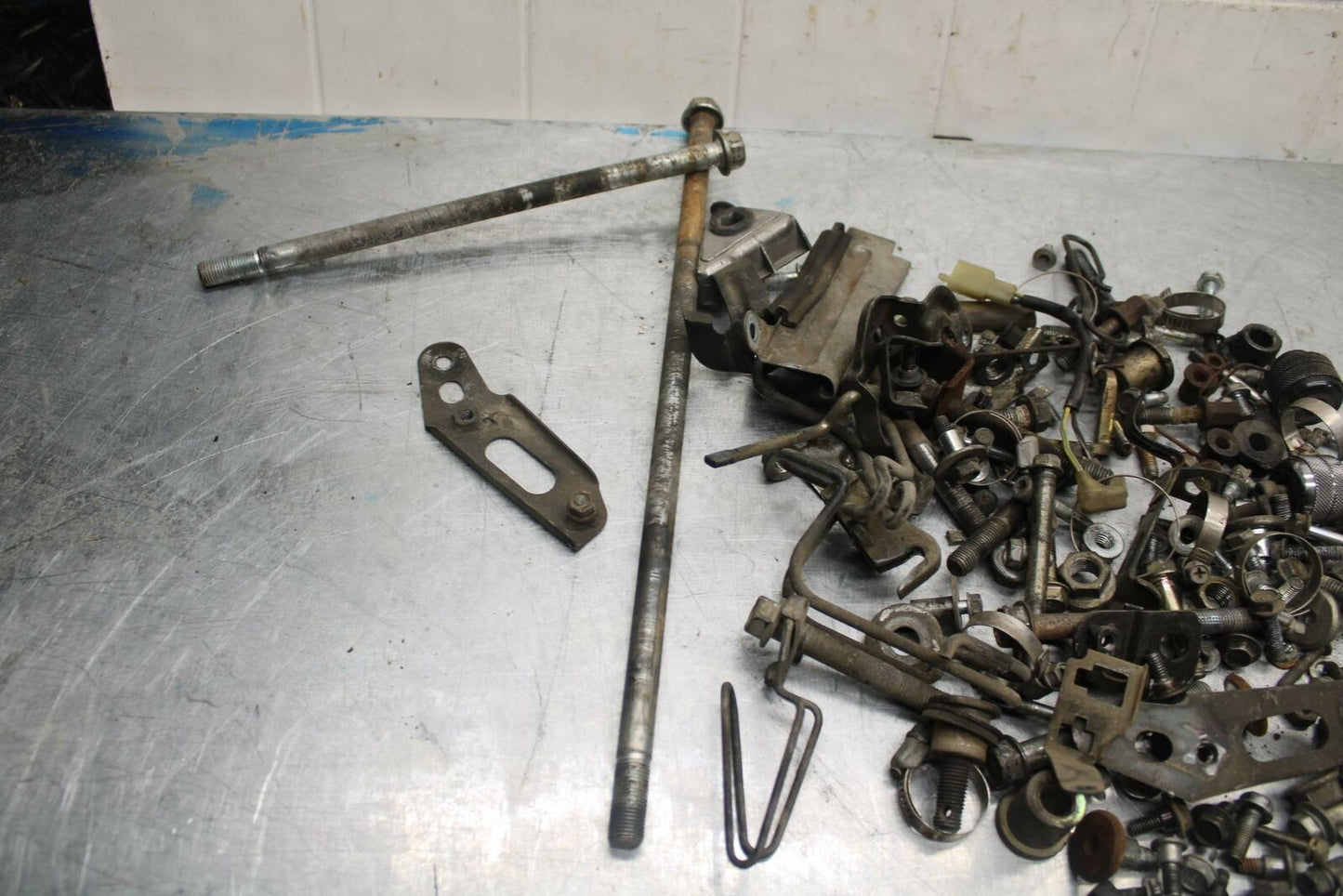 87-96 HONDA CBR1000F ENGINE MOUNTING BOLTS HARDWARE MOTOR SCREWS BB420