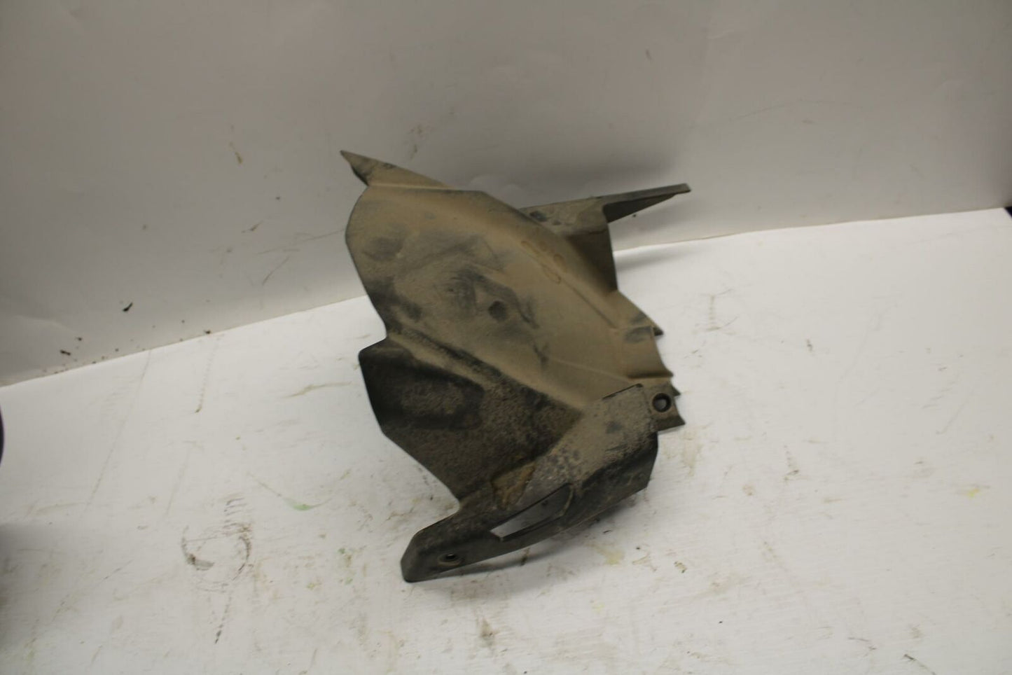 17-20 KAWASAKI NINJA 650 EX650 ABS REAR BACK WHEEL TIRE HUGGER FENDER BB277