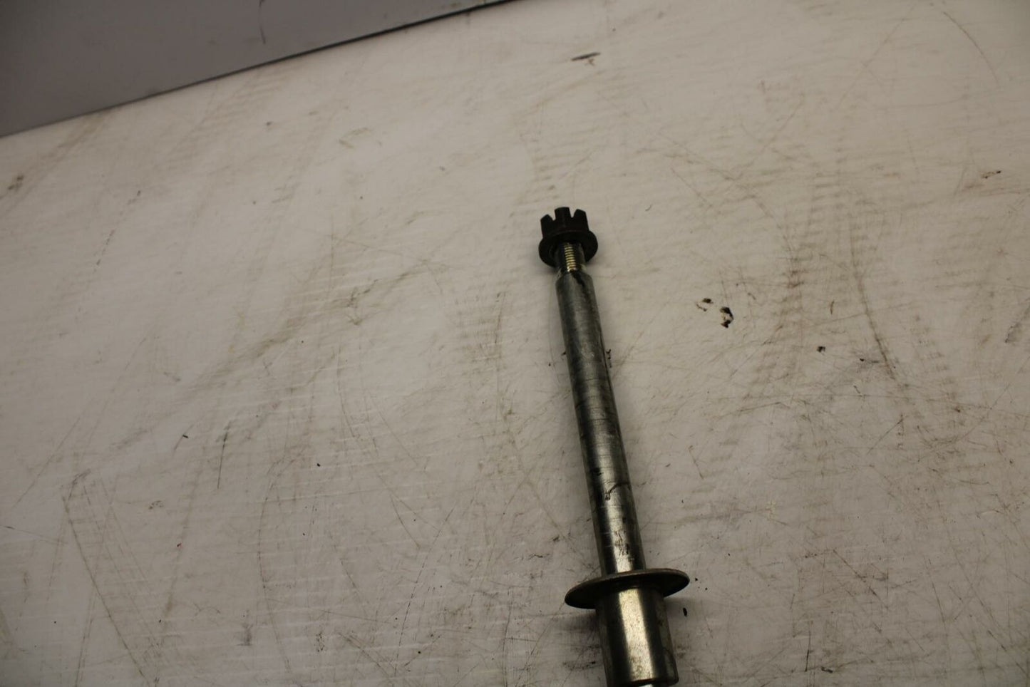 04-09 SUZUKI GS500F FRONT WHEEL RIM AXLE PIVOT BOLT 54711-01D00 BB261