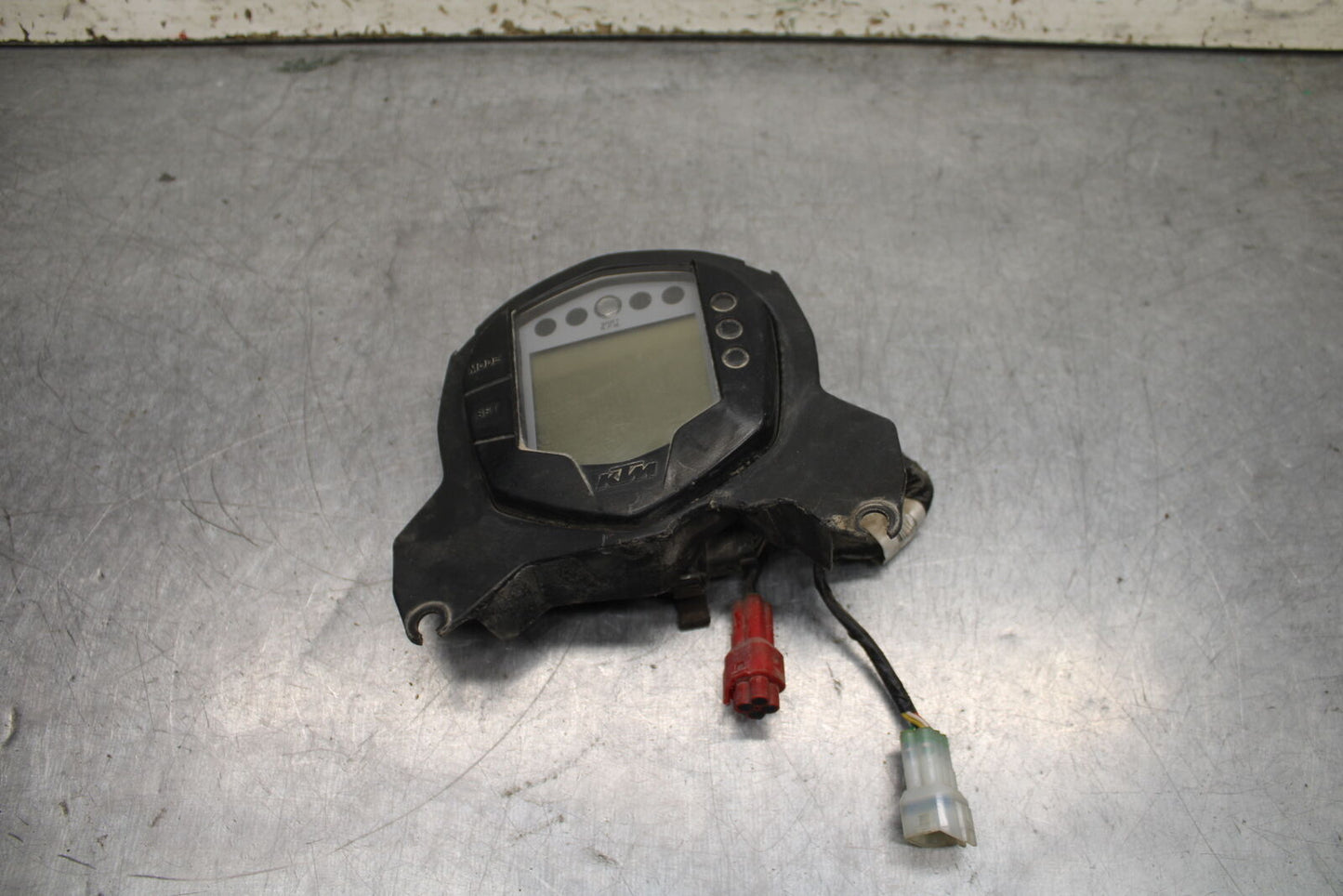 13-16 KTM 390 DUKE SPEEDO TACH GAUGES CLUSTER SPEEDOMETER TACHOMETER BB748