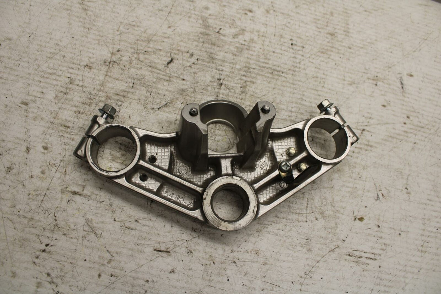 90-07 KAWASAKI ZZR 250 FORKS UPPER TRIPLE TREE CLAMP BB298