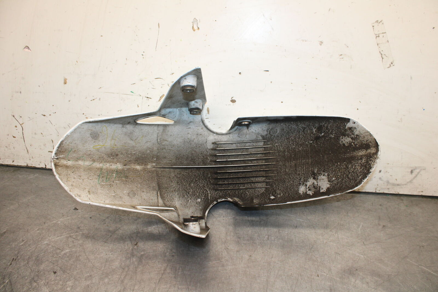 15-16 HONDA CB300F FRONT WHEEL FENDER COWL FAIRING BB740