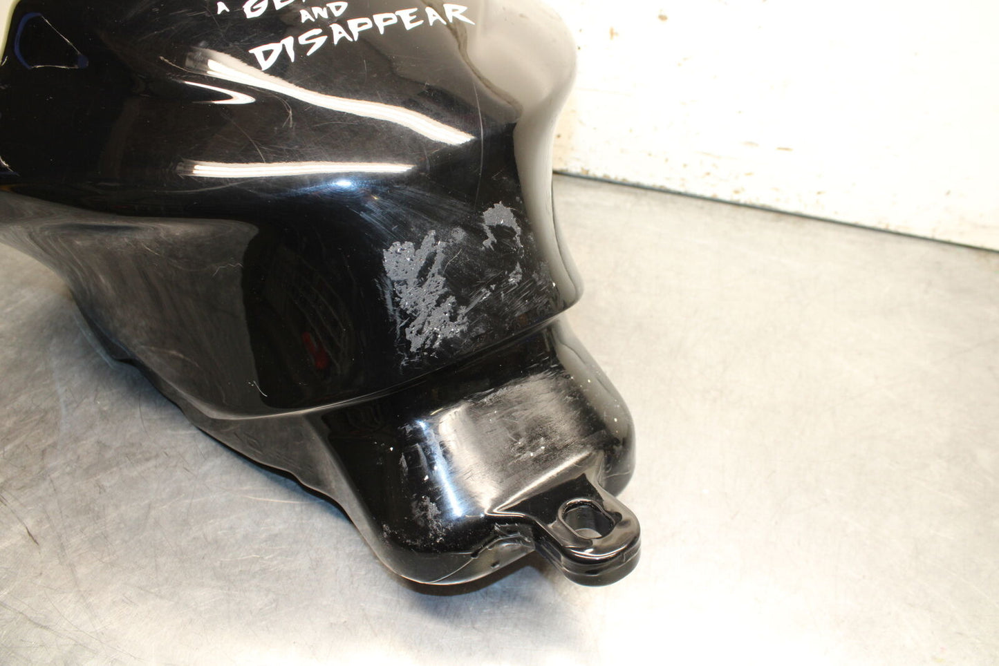 21-24 APRILIA TUONO 660 FACTORY GAS TANK FUEL CELL PETROL RESERVOIR BB733