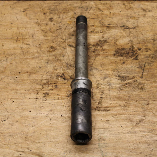 02-03 SUZUKI VSTROM 1000 FRONT WHEEL RIM AXLE PIVOT BOLT BB331