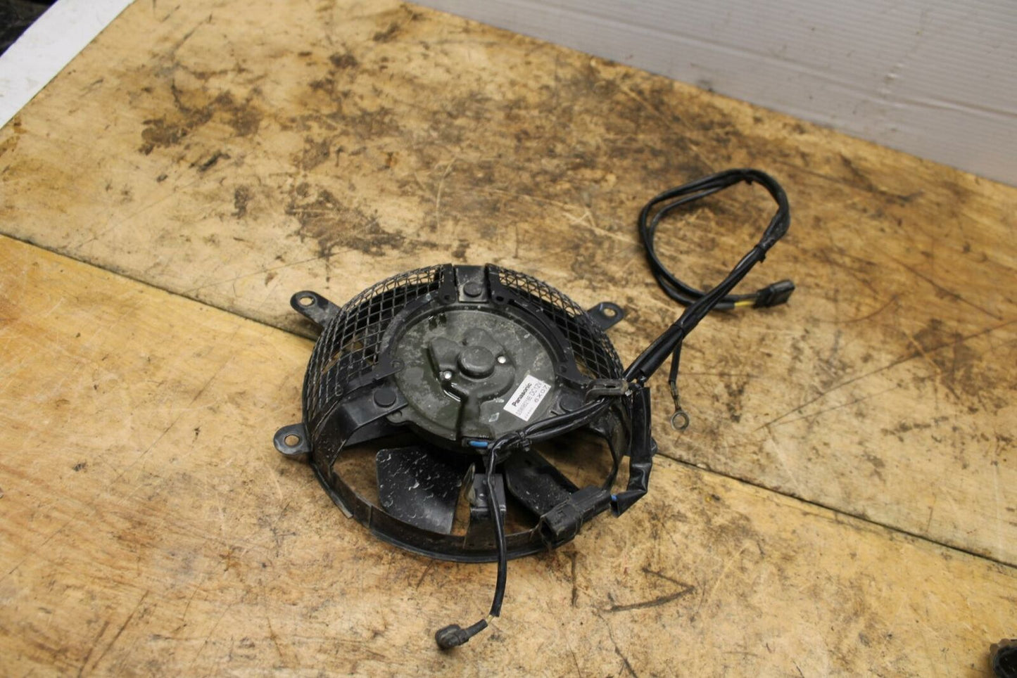 05-08 KAWASAKI VULCAN 1500 VN1500N CLASSIC ENGINE RADIATOR COOLING FAN BB343