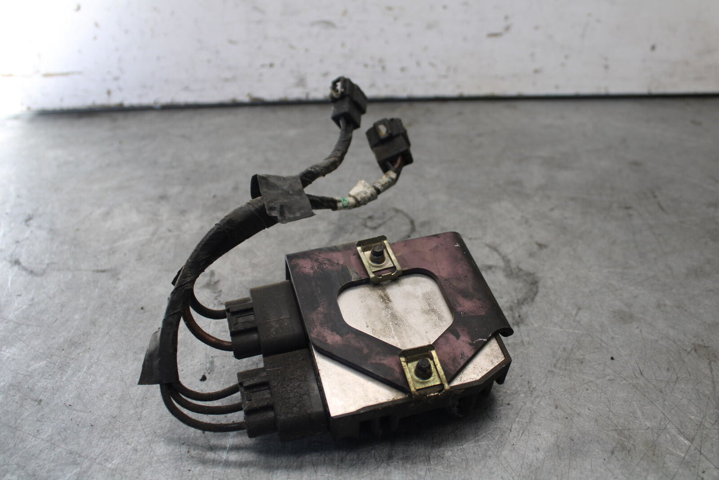 07-08 TRIUMPH DAYTONA 675 RECTIFIER VOLTAGE REGULATOR BB685