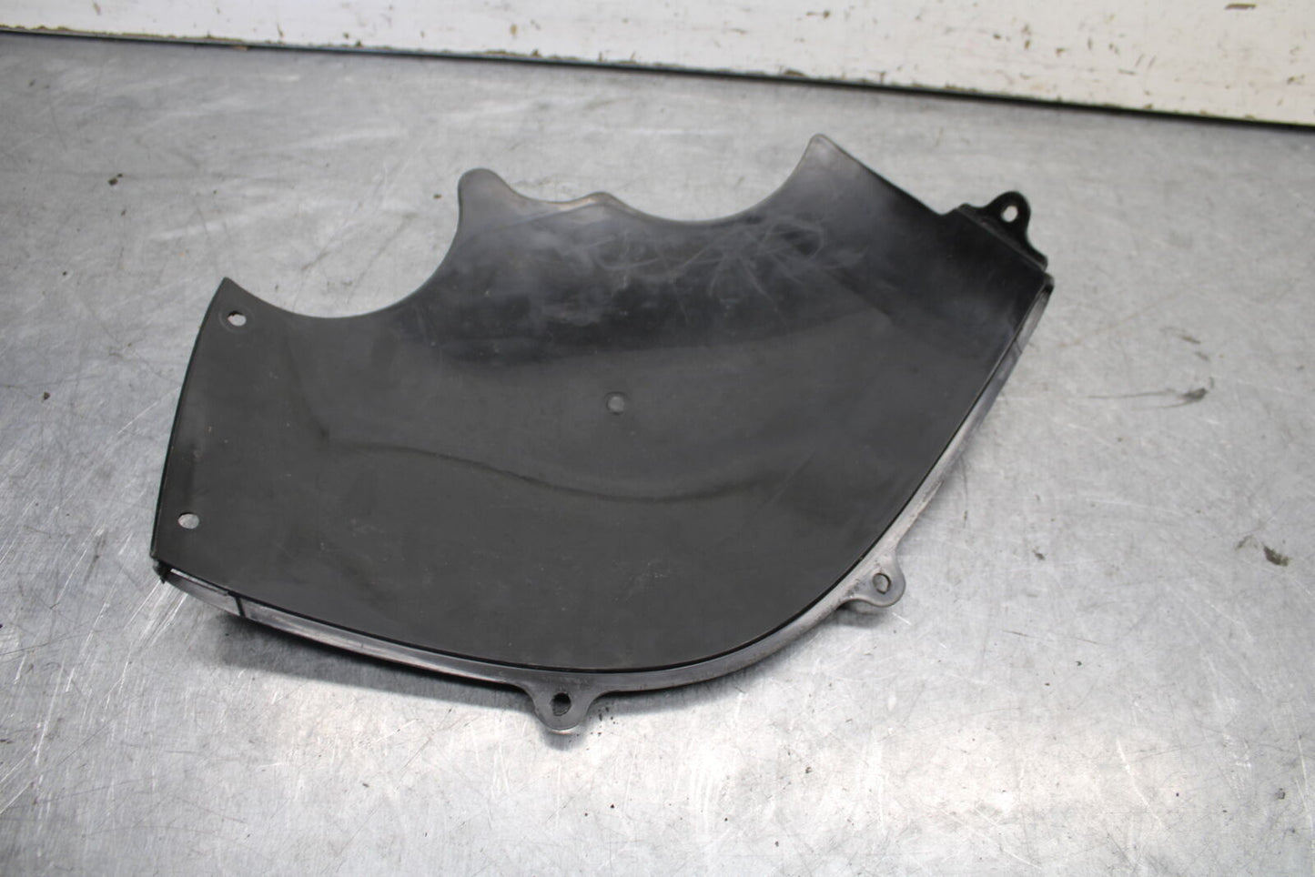 04-05 SUZUKI GSXR600 LOWER FRONT UPPER INNER HEADLIGHT COWL FAIRING BB658