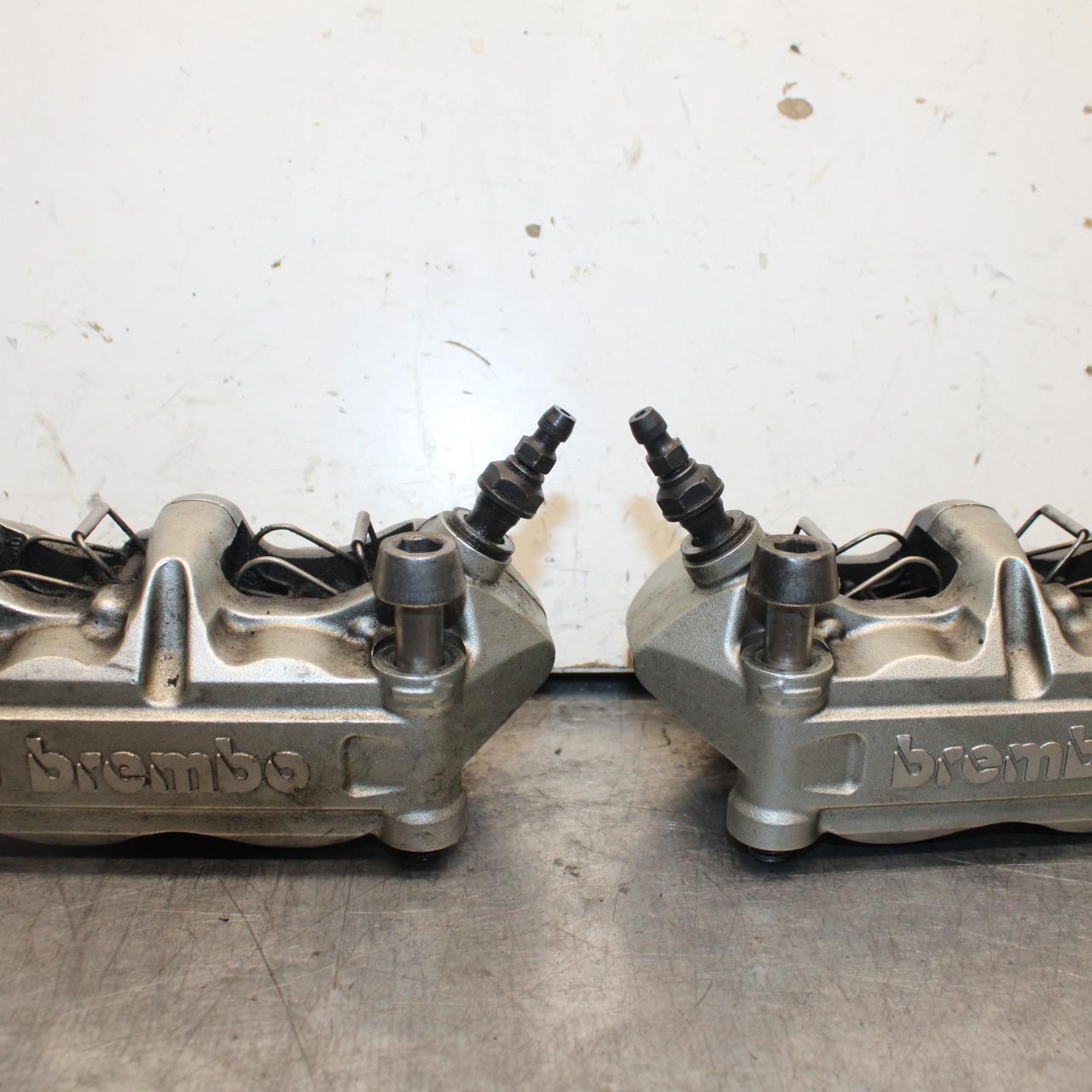 08-11 TRIUMPH SPEED TRIPLE BREMBO FRONT BRAKE CALIPER SET PAIR CALIPERS BB102
