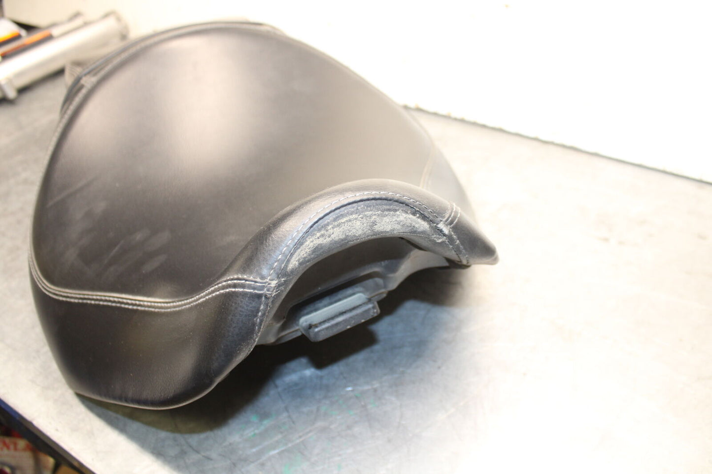 14-16 TRIUMPH AMERICA LT FRONT DRIVERS SEAT BB720