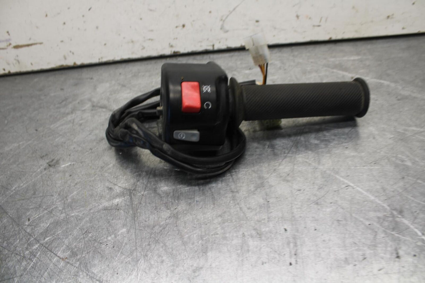 16-18 KTM 690 DUKE RIGHT CLIP ON HANDLE KILL OFF START SWITCH SWITCHES BB631