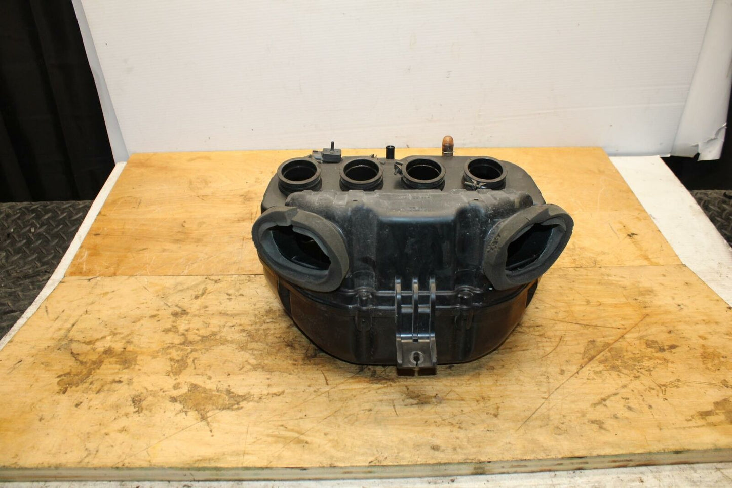 01-03 SUZUKI GSXR600 AIRBOX AIR INTAKE FILTER BOX BB336