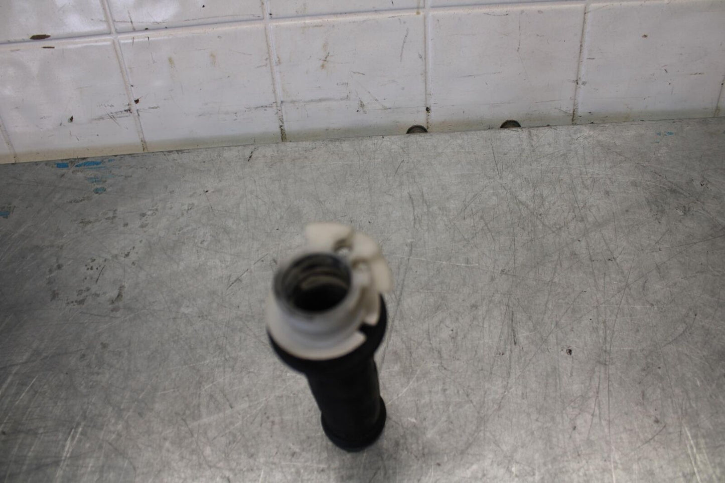 91-92 SUZUKI GSXR1100 GSXR 1100M RIGHT THROTTLE GRIP BB435
