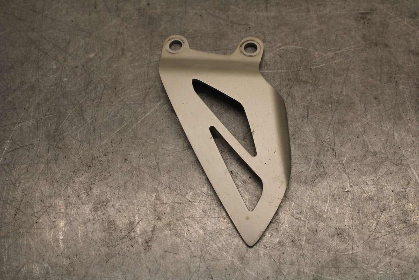 09-11 TRIUMPH DAYTONA 675 RIGHT REARSET REAR SET HEEL GUARD COVER BB652