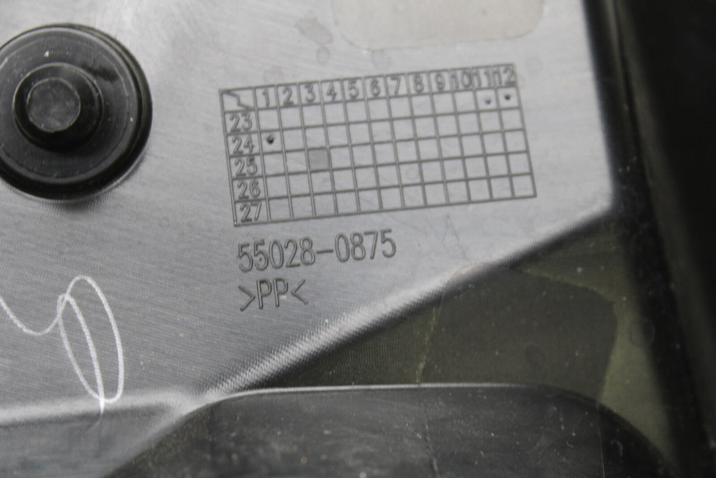 24 KAWASAKI NINJA 500 ABS FRONT UPPER INNER GAUGE COWL FAIRING/ W USB BB744