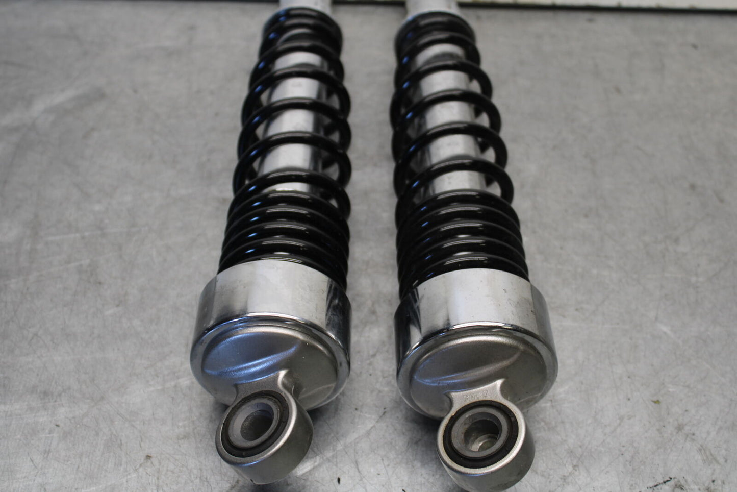 19-21 TRIUMPH SPEED TWIN 1200 REAR BACK SHOCK ABSORBER T2050599 BB653